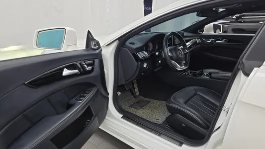 Mercedes-Benz CLS-Class W218 CLS250 d 4MATIC AMG Line 2017 10