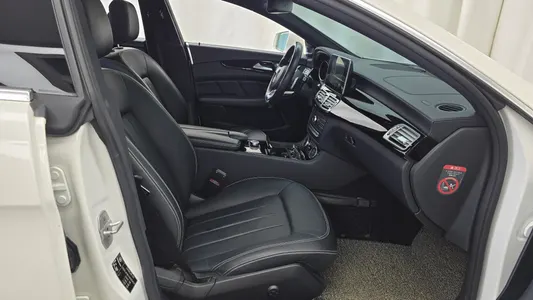 Mercedes-Benz CLS-Class W218 CLS250 d 4MATIC AMG Line 2017 26