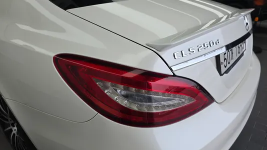 Mercedes-Benz CLS-Class W218 CLS250 d 4MATIC AMG Line 2017 23