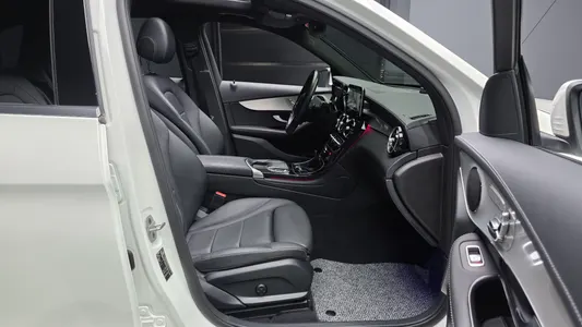 Mercedes-Benz GLC-Class X253 GLC300e 4MATIC 2021 11