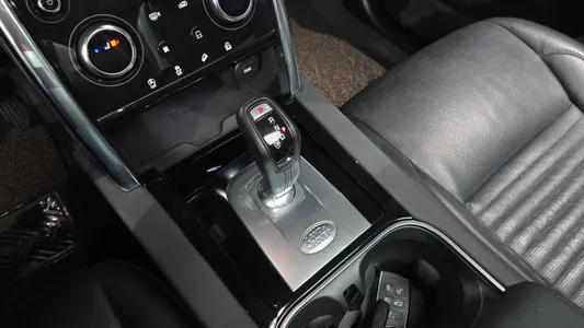 Land Rover 2 D150 S 2020 9