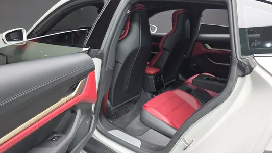 Porsche 타이칸 4S 2022 12