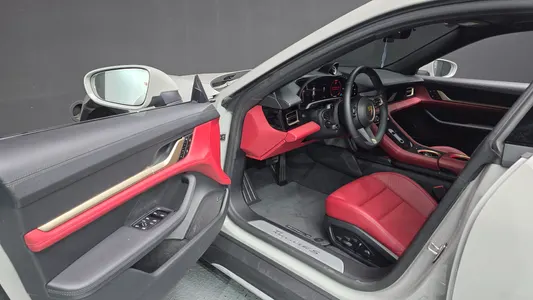 Porsche 타이칸 4S 2022 10