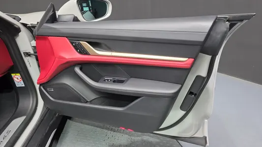 Porsche 타이칸 4S 2022 24