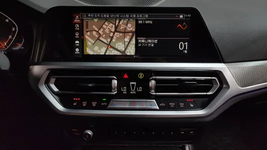 BMW 3 Series (G20) 320i M 2021 12