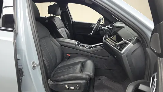 BMW X6 (G06) xDrive40i M 2025 12