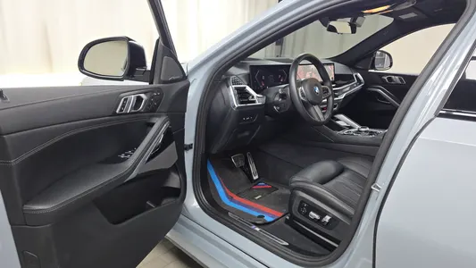 BMW X6 (G06) xDrive40i M 2025 10