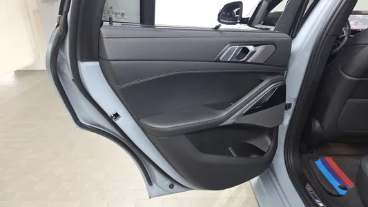 BMW X6 (G06) xDrive40i M 2025 25