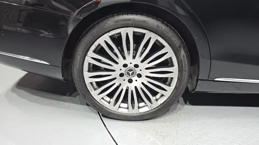 Mercedes-Benz S-Class W222 S560L 4MATIC 2019 4