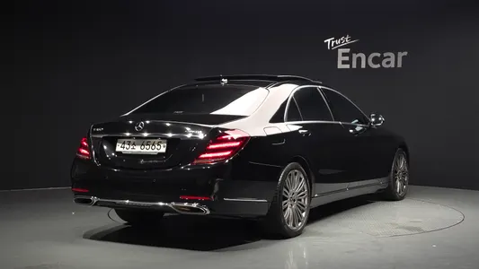 Mercedes-Benz S-Class W222 S560L 4MATIC 2019
