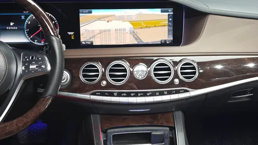 Mercedes-Benz S-Class W222 S560L 4MATIC 2019 12