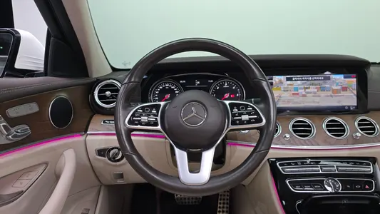 Mercedes-Benz E-Class W213 E220d 4MATIC 2019 11