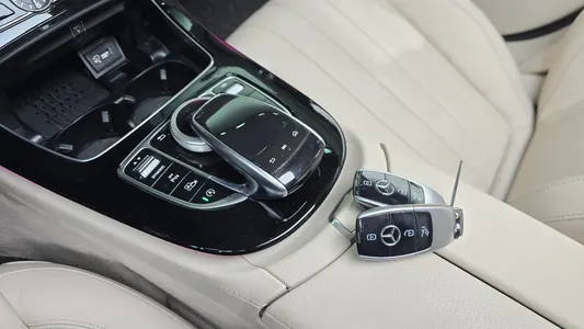 Mercedes-Benz E-Class W213 E220d 4MATIC 2019 28
