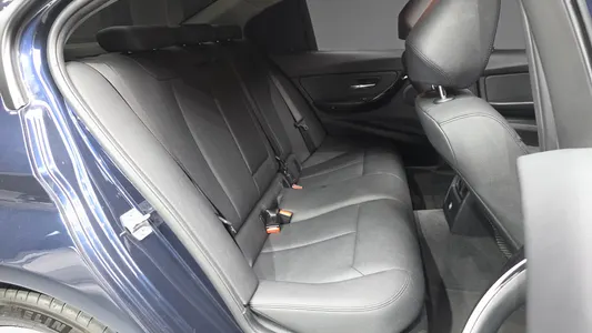 BMW 3 Series (F30) 320d 2017 11