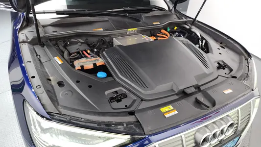 Audi e- 55 2021 6