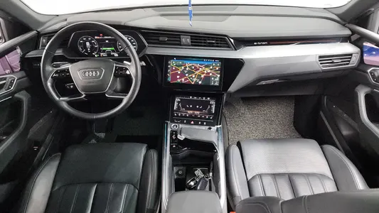 Audi e- 55 2021 7
