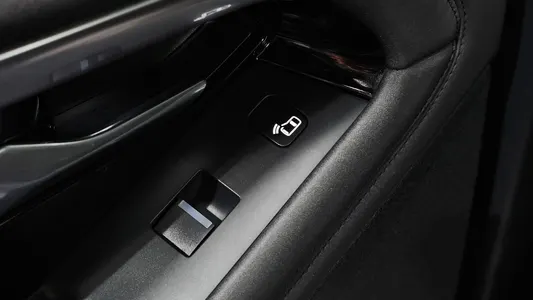 Land Rover 2 D180 SE 2020 28