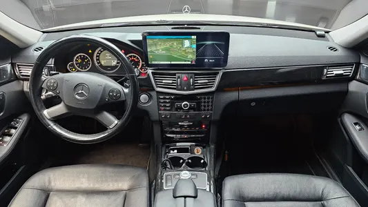 Mercedes-Benz E-Class W212 E350 2010 7