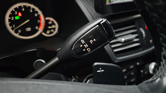 Mercedes-Benz E-Class W212 E350 2010 9
