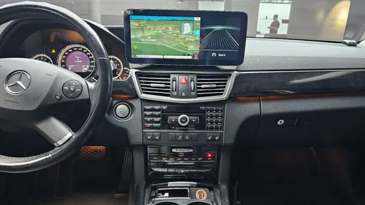 Mercedes-Benz E-Class W212 E350 2010 14