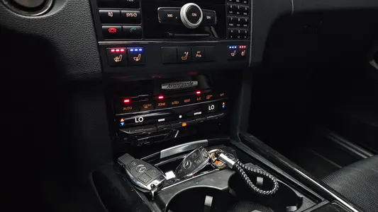 Mercedes-Benz E-Class W212 E350 2010 19