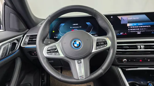 BMW i4 eDrive40 M 2022 12