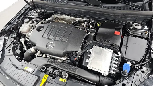 Mercedes-Benz GLB-Class X247 GLB200 d 2024 6