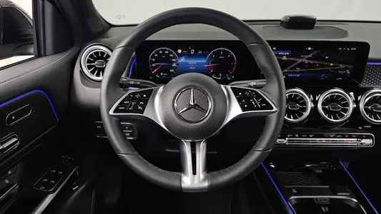Mercedes-Benz GLB-Class X247 GLB200 d 2024 13