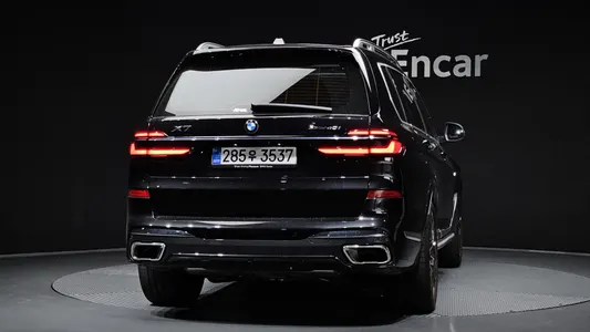 BMW X7 (G07) xDrive 40i M 7 2025 4