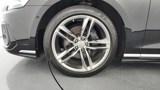 Audi A8 (D5) 50 TDI LWB 2023 5