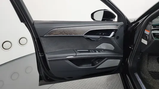 Audi A8 (D5) 50 TDI LWB 2023 24