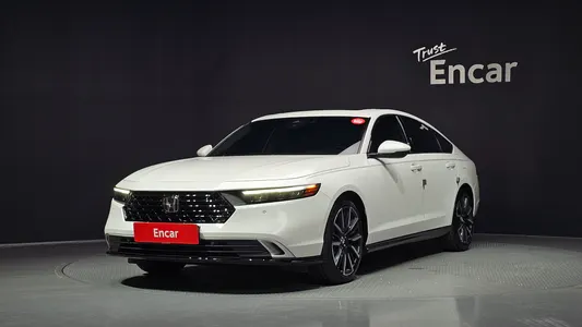 Honda 11 2.0 2025