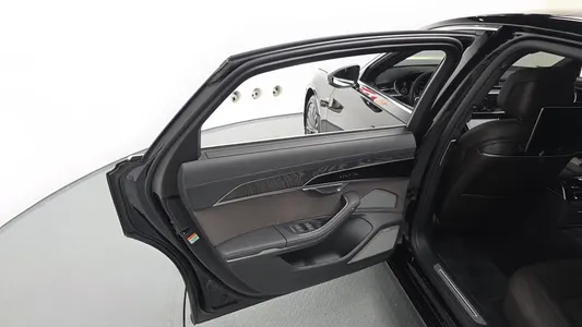 Audi A8 (D5) 55 TFSI LWB 2023 25
