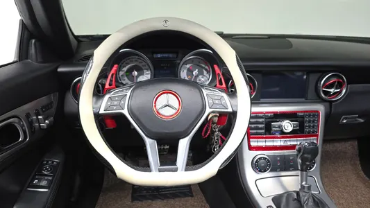 Mercedes-Benz SLK-Class 200 2012 12