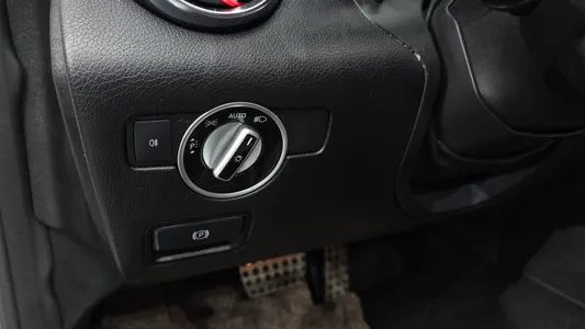 Mercedes-Benz SLK-Class 200 2012 18