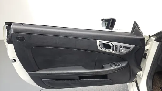 Mercedes-Benz SLK-Class 200 2012 25