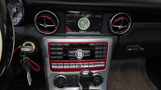 Mercedes-Benz SLK-Class 200 2012 30