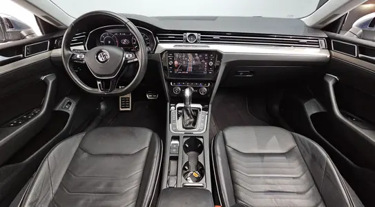 Volkswagen 아테온 2.0 TDI 2018 7