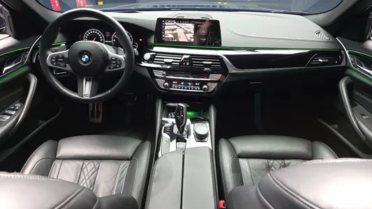 BMW 5 Series (G30) 530i M 2019 7
