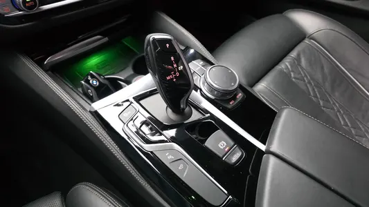 BMW 5 Series (G30) 530i M 2019 9