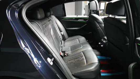 BMW 5 Series (G30) 530i M 2019 12