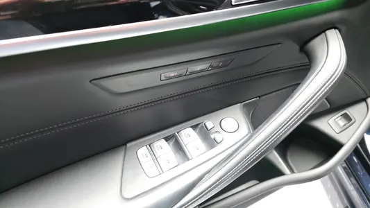 BMW 5 Series (G30) 530i M 2019 27