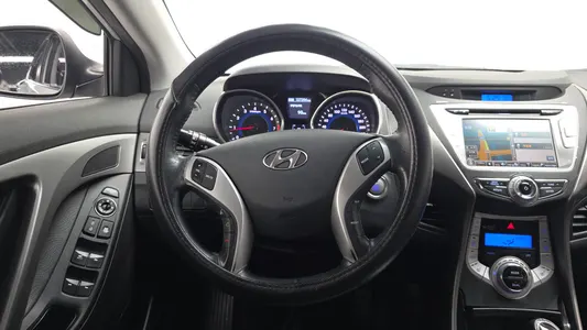 Hyundai MD M16 GDI 2011 13