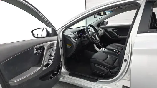 Hyundai MD M16 GDI 2011 10