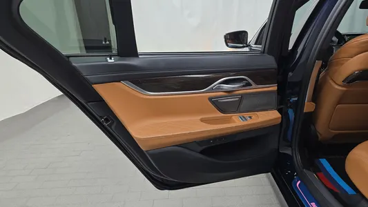BMW 7 Series (G11) 730d xDrive 2020 25
