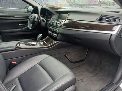 BMW 5 Series (F10) 528i 2014 8