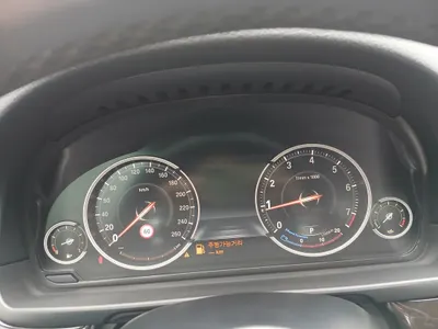 BMW 5 Series (F10) 528i 2014 16