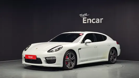 Porsche 4.8 GTS 2014