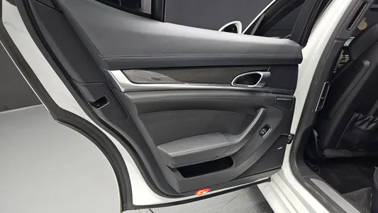 Porsche 파나메라 4.8 GTS 2014 25