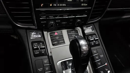 Porsche 파나메라 4.8 GTS 2014 32